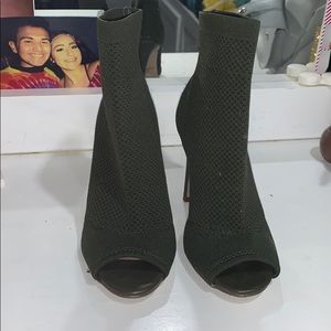 New York & Co Military green no platform heels